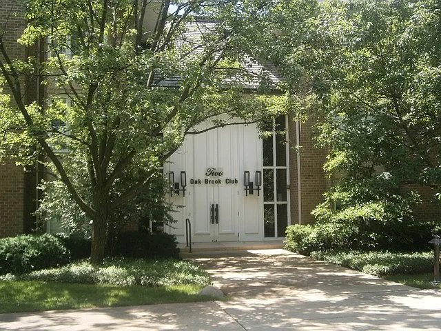 2 Oak Brook Club Dr APT C101 photo 1