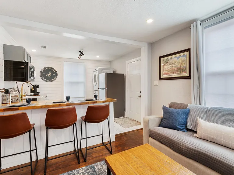 1509 E Anderson St — Photo 13