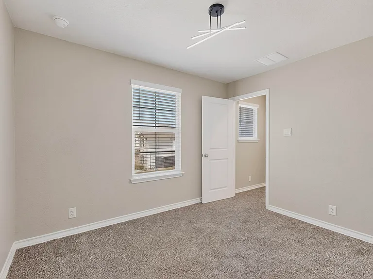 1626 Rocky Rise — Photo 34