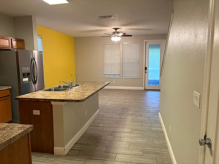 625 Oakleaf Plantation Pkwy #1211 — Photo 8