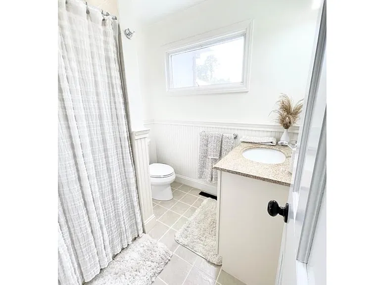 51 Cheviot Rd — Photo 9