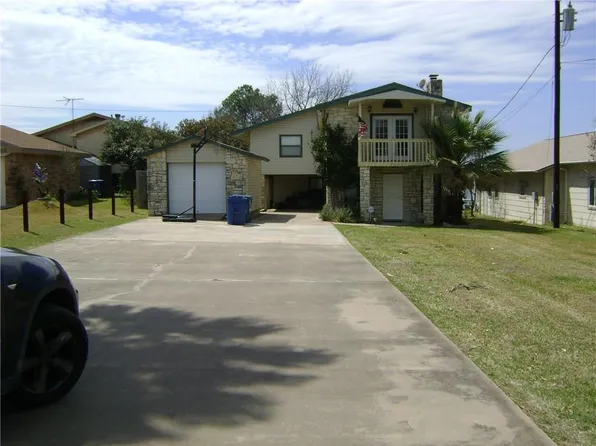 2822 Lakeview Ln, Granite Shls, TX 78654