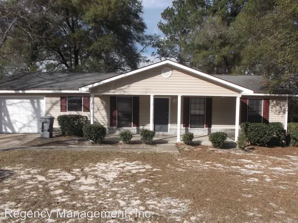 106 Blackhawk Dr, Daleville, AL 36322