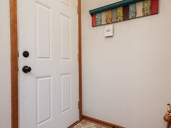 4th image of 10113 Monarch Rd Unit 3