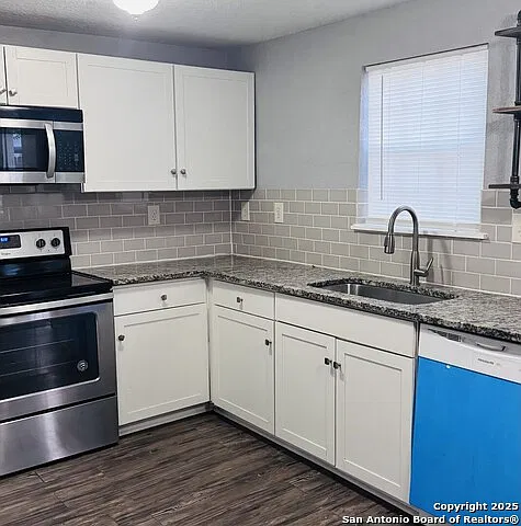 2 bed, 2.0 bath, 1610 sqft, $1,200 — Photo 3