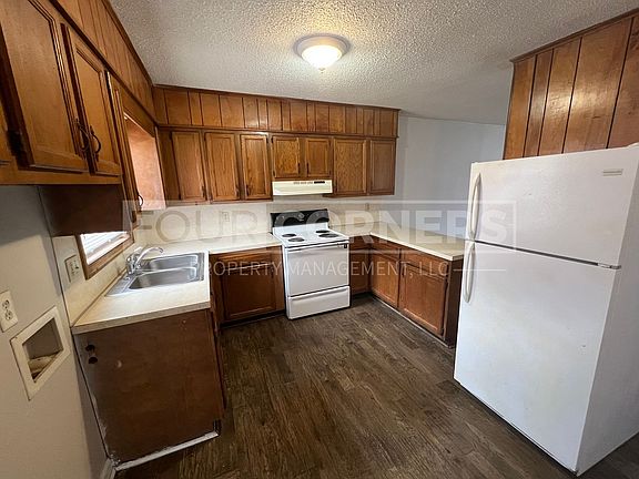 3rd image of 279-297 W 5th St #281