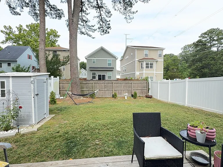103 S Thalia Rd — Photo 20