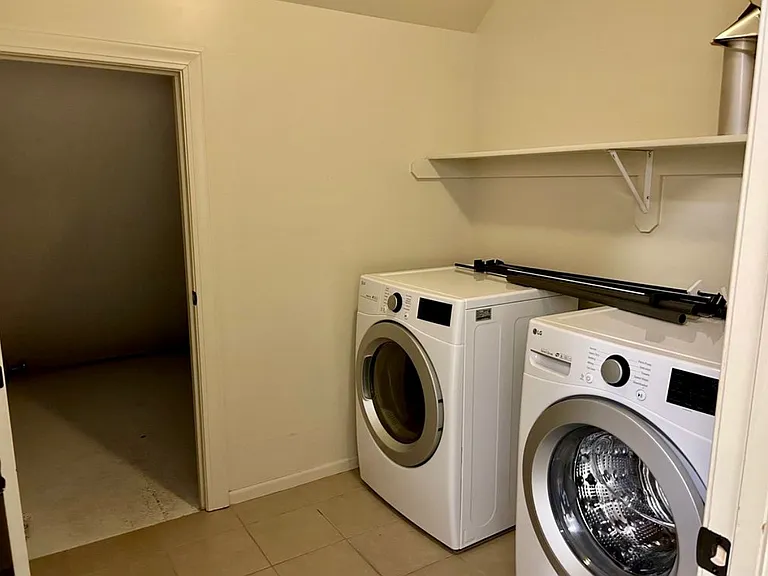 Laundry Room (Washer/Dryer provided) Storage area connected to Laundry Room