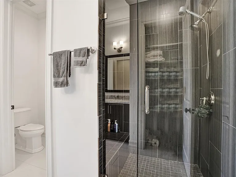 381 E Cannery Row Cir — Photo 23