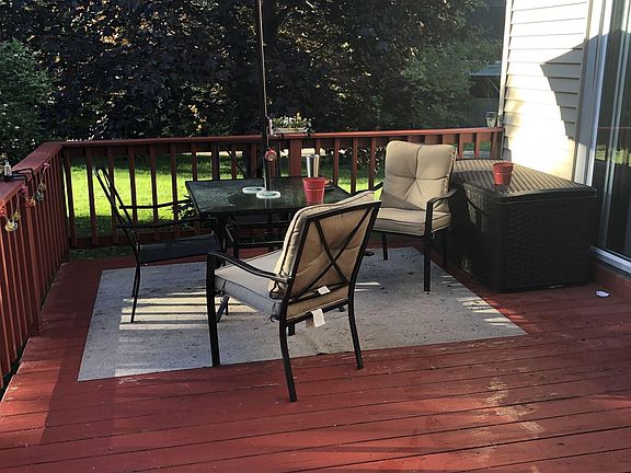 3rd image of 25 Allison Dr