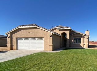 16677 Mesa St, Hesperia, CA 92345