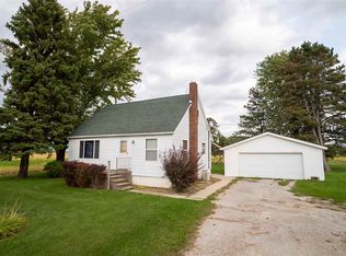 4831 S Ten Mile Rd, Breckenridge, MI 48615