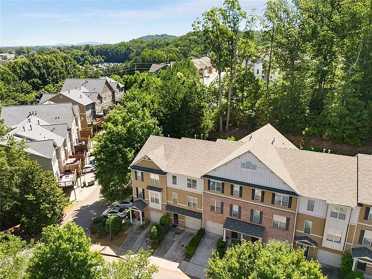 1798 Oakbrook Ln NW #8 — Photo 41