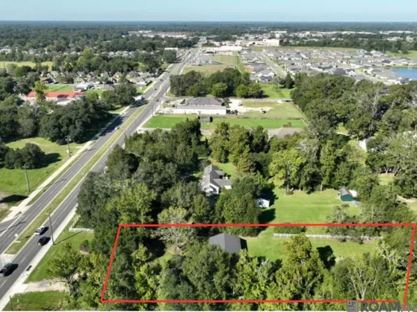 38466 Highway 42, Prairieville, LA 70769