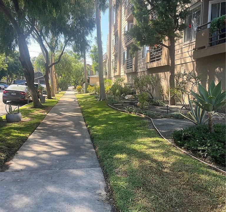 2nd image of 707 W 4th St APT 7