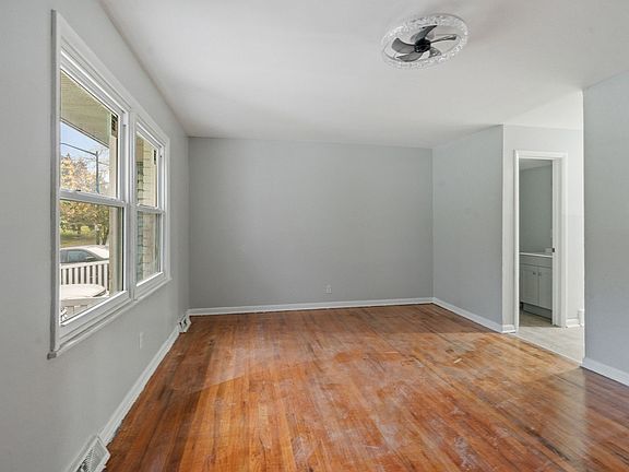 3rd image of 247 Mount Hope Dr