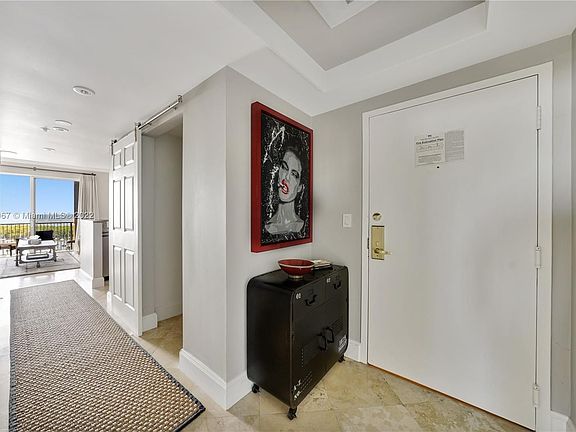 4th image of 2951 S Bayshore Dr #1101