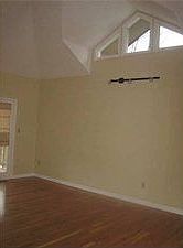 5th image of 26 Radcliffe Dr