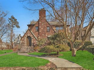 57 Holly Dr, New Rochelle, NY 10801