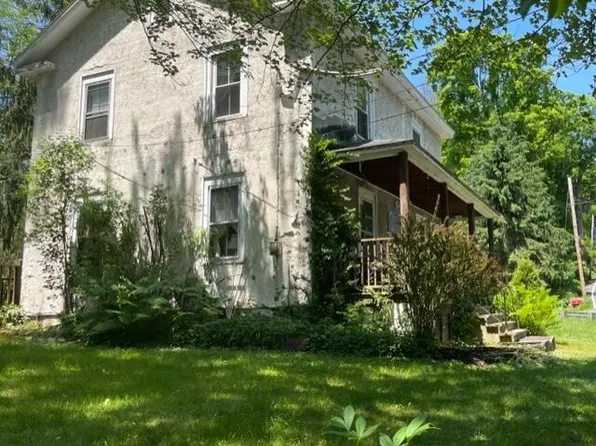 39 Christian Hill Rd, Great Barrington, MA 01230