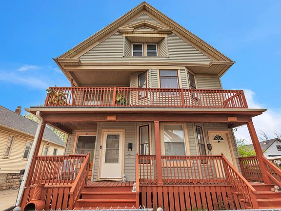 2nd image of 1555 S Pearl St #1555