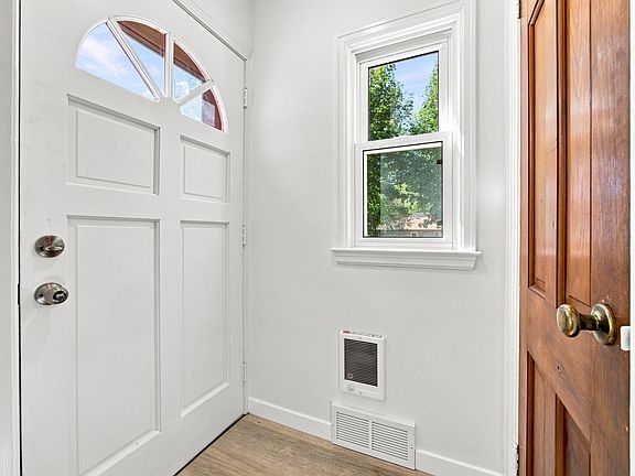 4th image of 1102 2nd St S