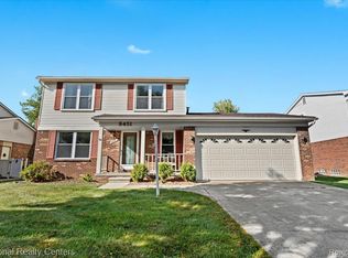 8451 Mannington Rd, Canton, MI 48187