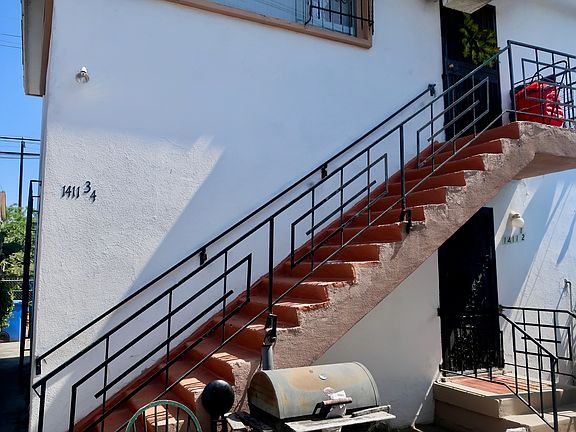 Back 2bed/1bath + 1bed/1bath