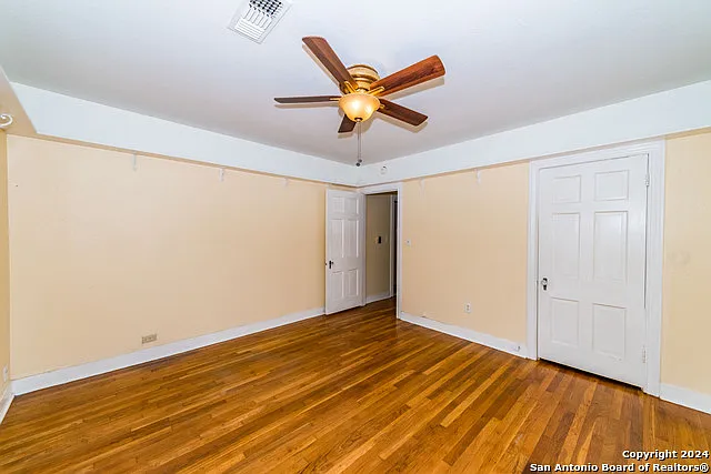 2218 W Mistletoe Ave — Photo 22