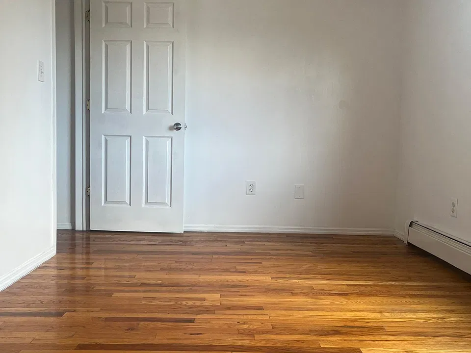 Other side of primary br