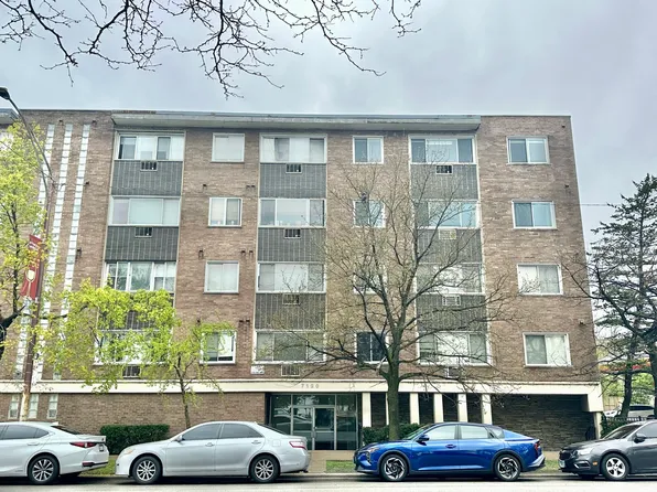 7120 N Sheridan Rd, Chicago, IL