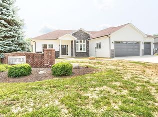 2747 E Porthcawl Rd, Winona Lake, IN 46590