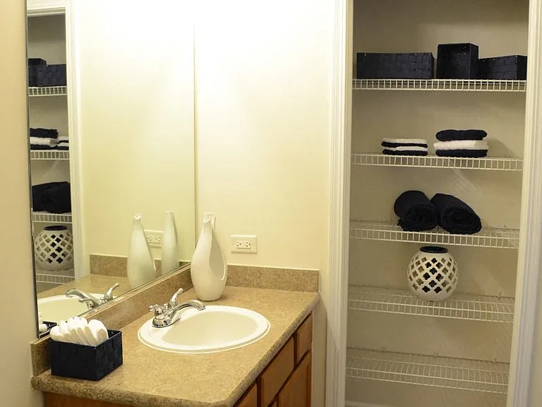 Remington Apartment Homes — Photo 22