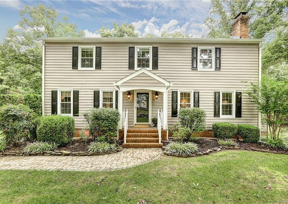1st image of 1743 Cloister Dr