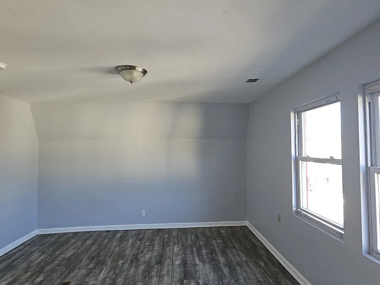 181 N 12th St #3 — Photo 11
