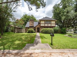 1706 Sierra Dr, Baytown, TX 77521