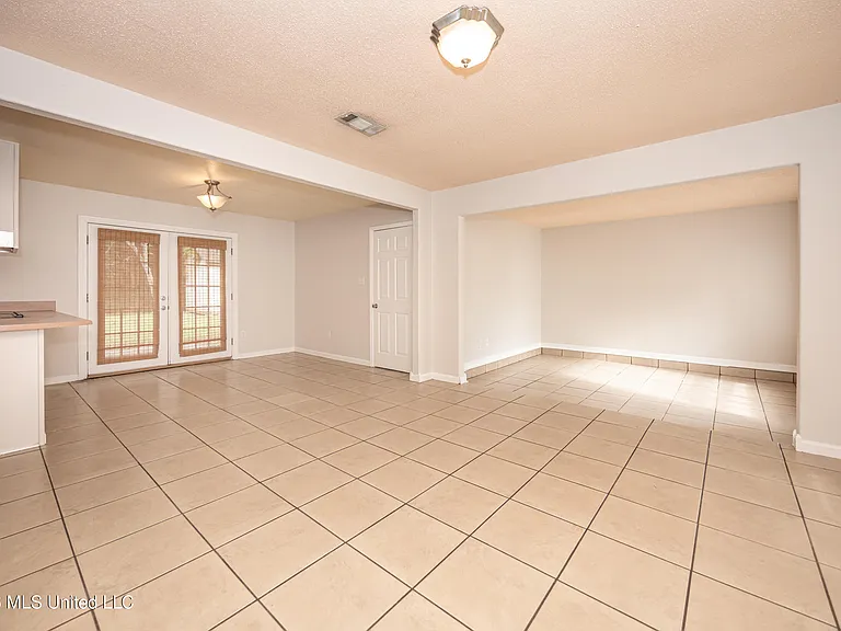 2840 Gardendale Ave — Photo 14