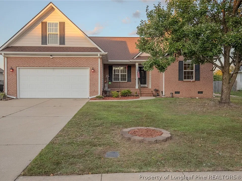 1023 Canter Ln