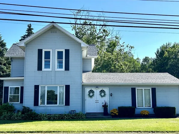 2450 Avonia Rd, Fairview, PA 16415