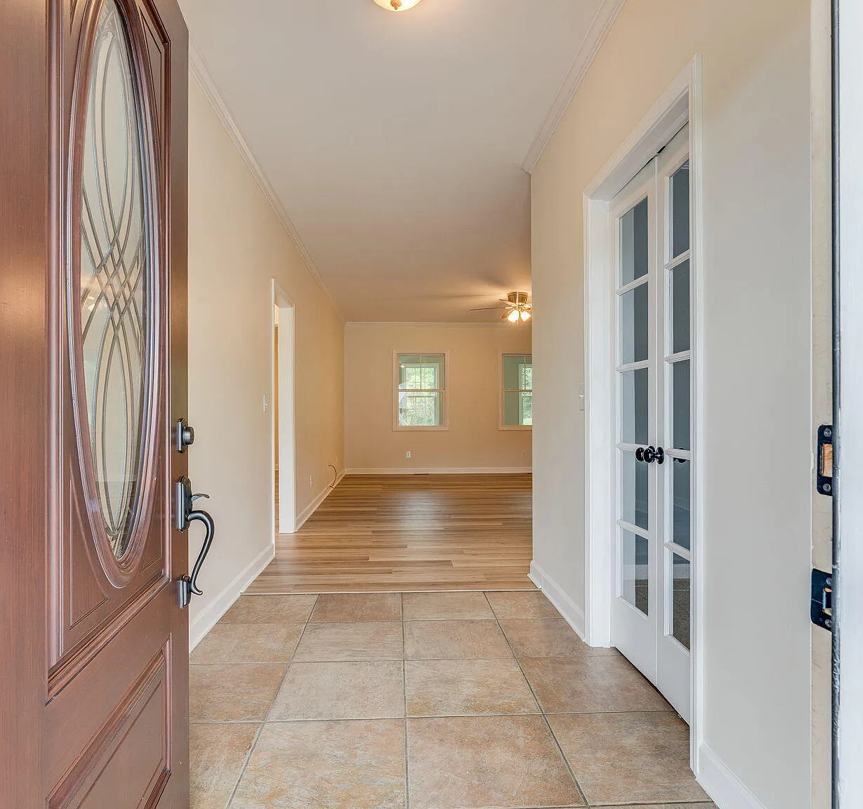 3 bed, 2595 sqft, $3,000 — Photo 4