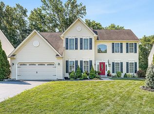 7 Adelaide Ct, Newark, DE 19702