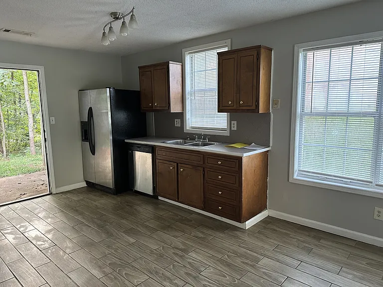 5091 Farm Valley Dr NE — Photo 10