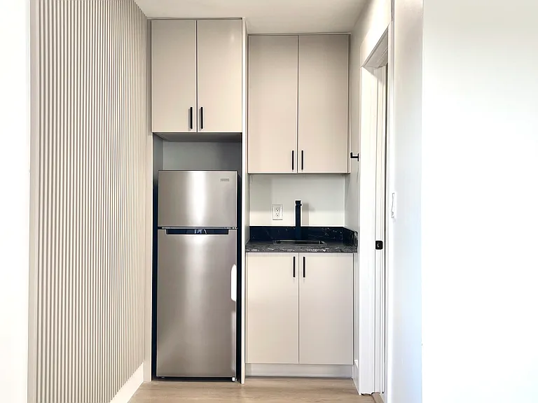 13301 SW 28th Ter — Photo 2