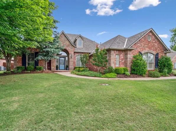 2717 Palomino Dr, Edmond, OK 73034