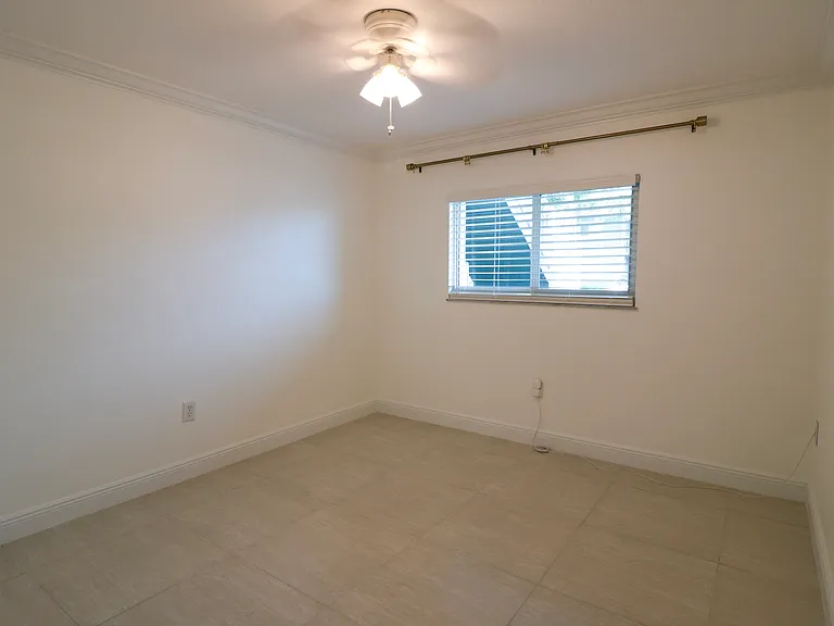 Cypress Way E — Photo 19