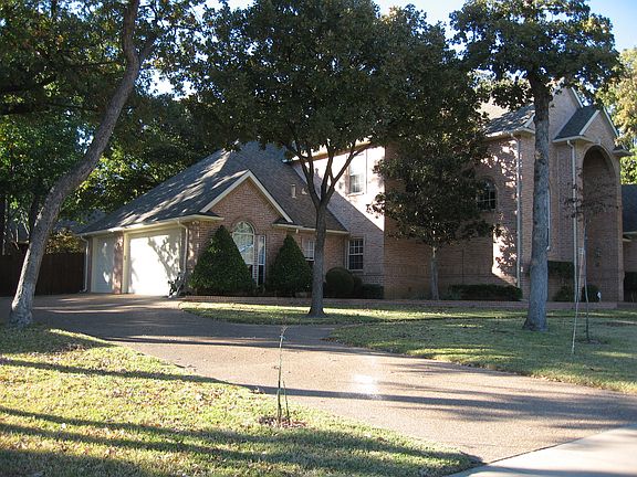 Side-entry garage