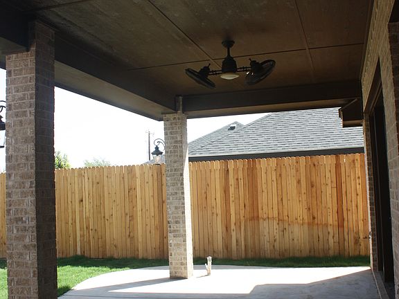 4th image of 804 Trinidad Pl