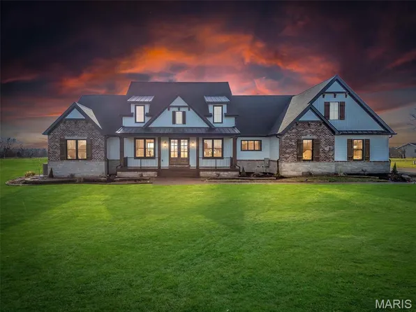 17 Stonebriar Estate Ct, Wentzville, MO 63385