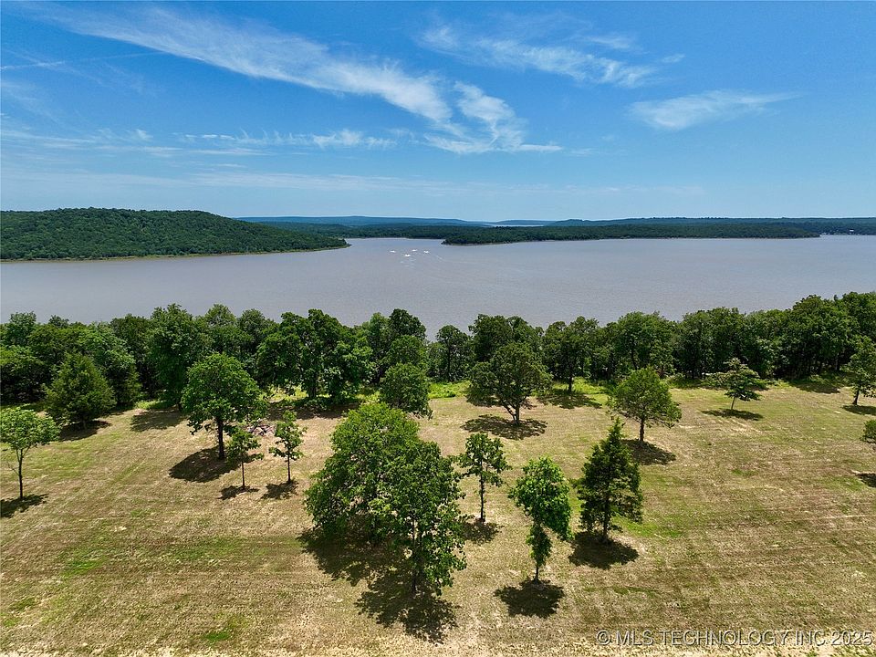 1st image of 15 Kathy Ln