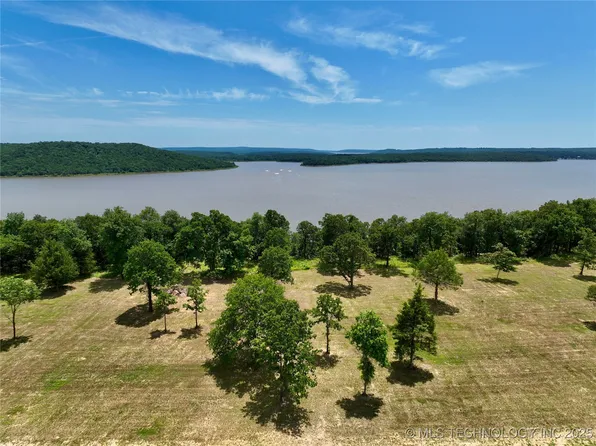 15 Kathy Ln, Eufaula, OK 74432